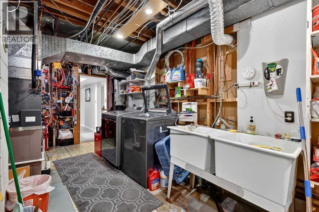 33 Warwick Drive Sw, Calgary, Alberta  T3C 2R5 - Photo 42 - A2297421