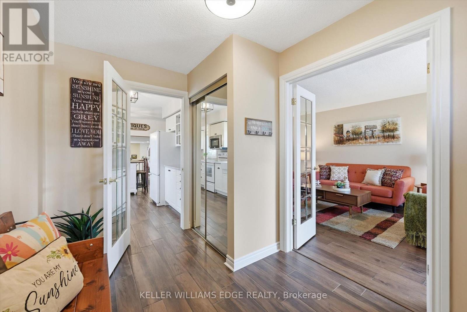 2648 Cavendish Drive, Burlington, Ontario  L7P 3V7 - Photo 3 - W13002404