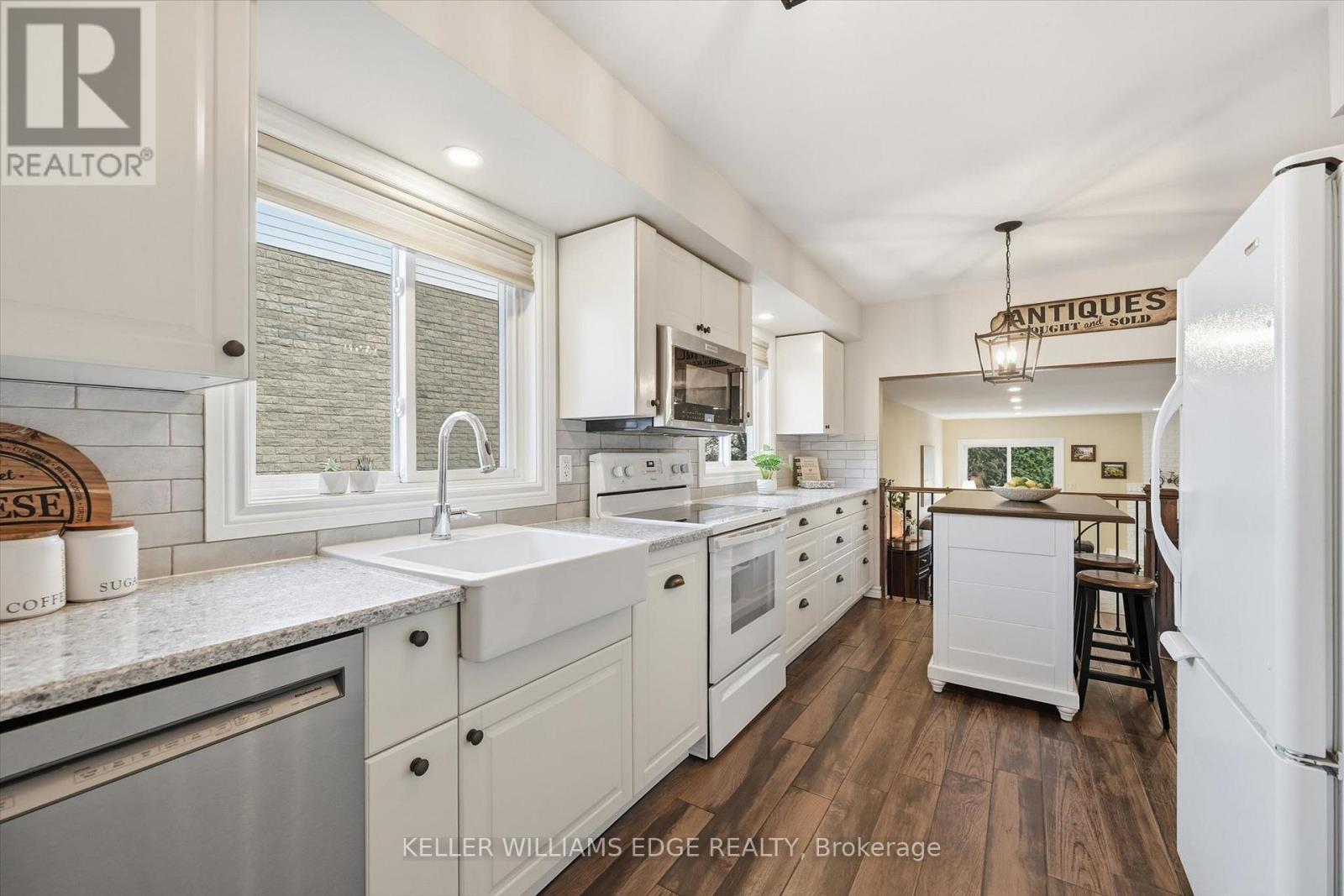 2648 Cavendish Drive, Burlington, Ontario  L7P 3V7 - Photo 6 - W13002404