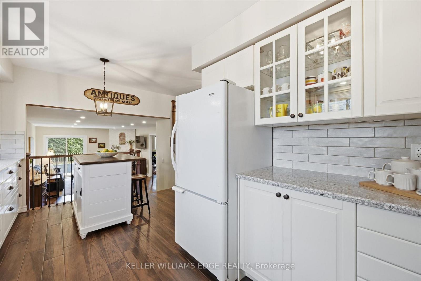 2648 Cavendish Drive, Burlington, Ontario  L7P 3V7 - Photo 7 - W13002404