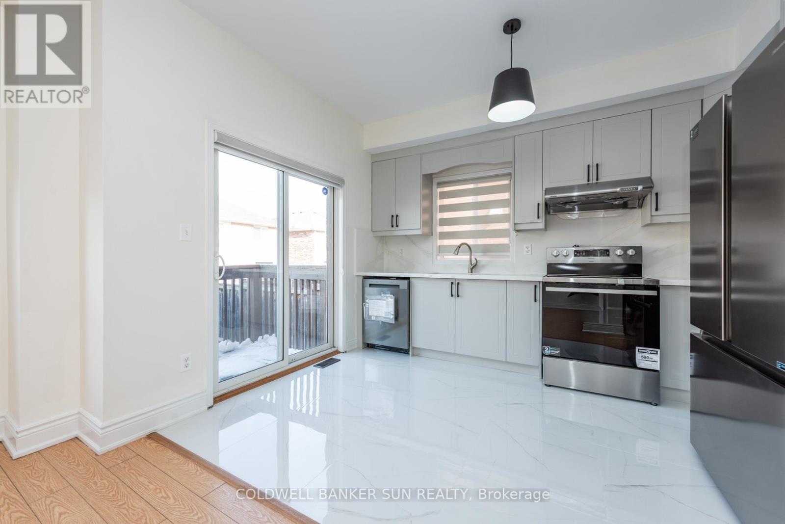 13 Travis Crescent, Brampton, Ontario  L7A 0P2 - Photo 12 - W13002444