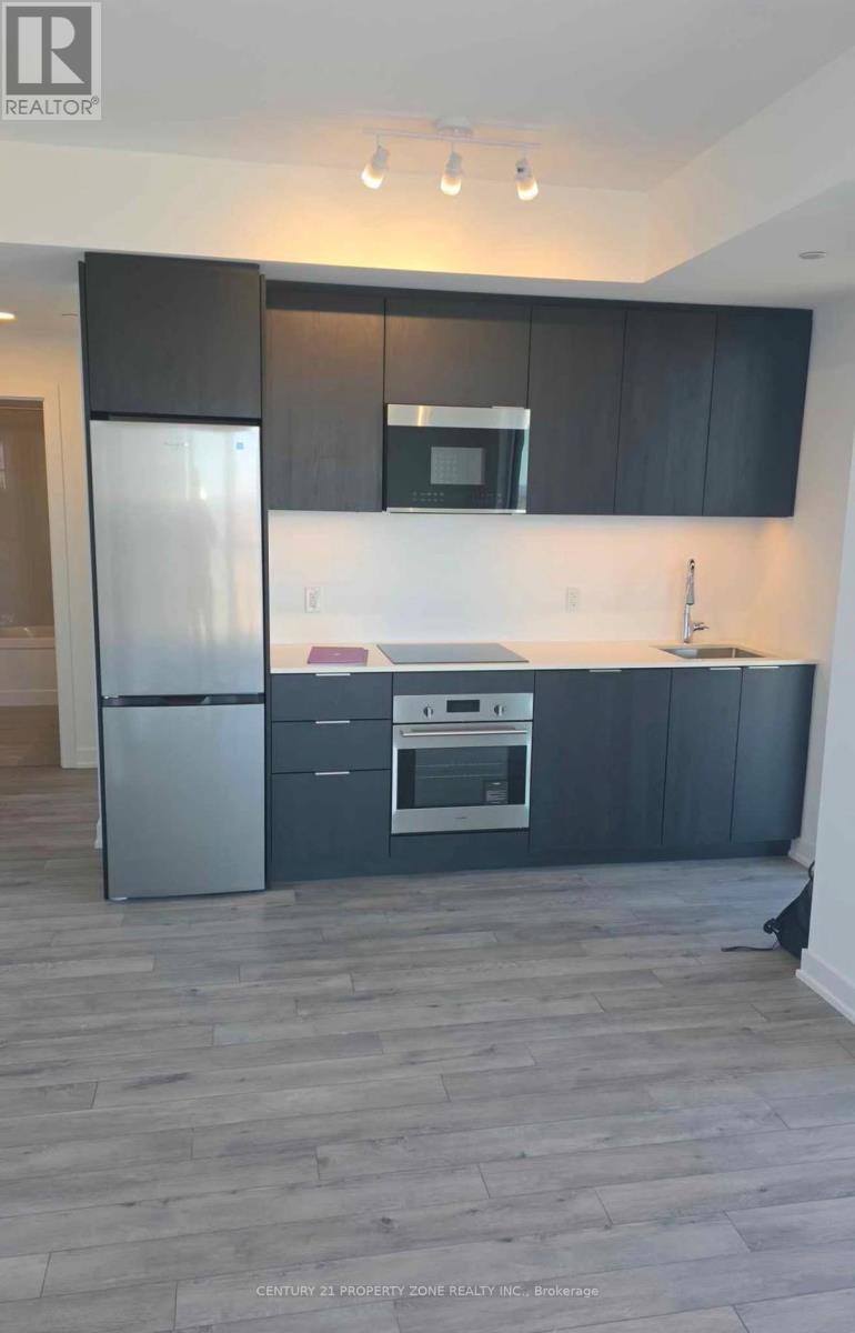 2117 - 15 Skyridge Drive, Brampton, Ontario  L6P 3S4 - Photo 2 - W13002454