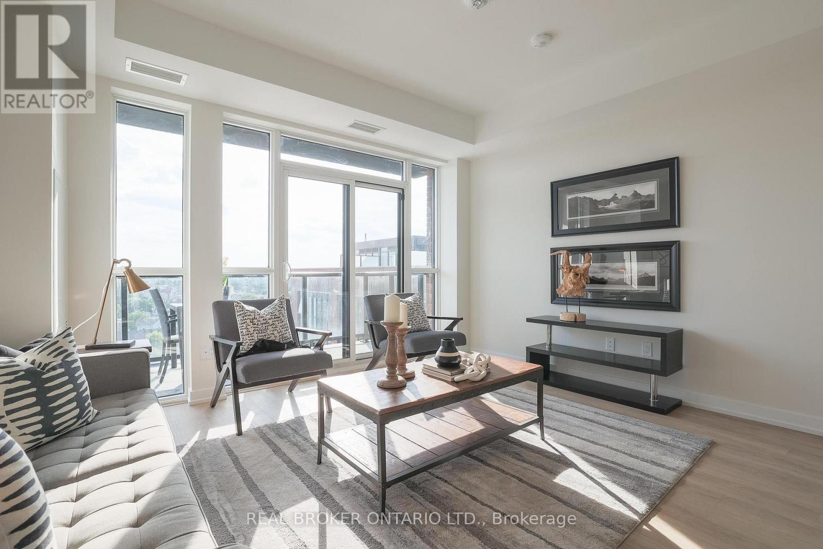 915 - 2300 St Clair Avenue W, Toronto, Ontario  M6N 0B3 - Photo 10 - W13002506