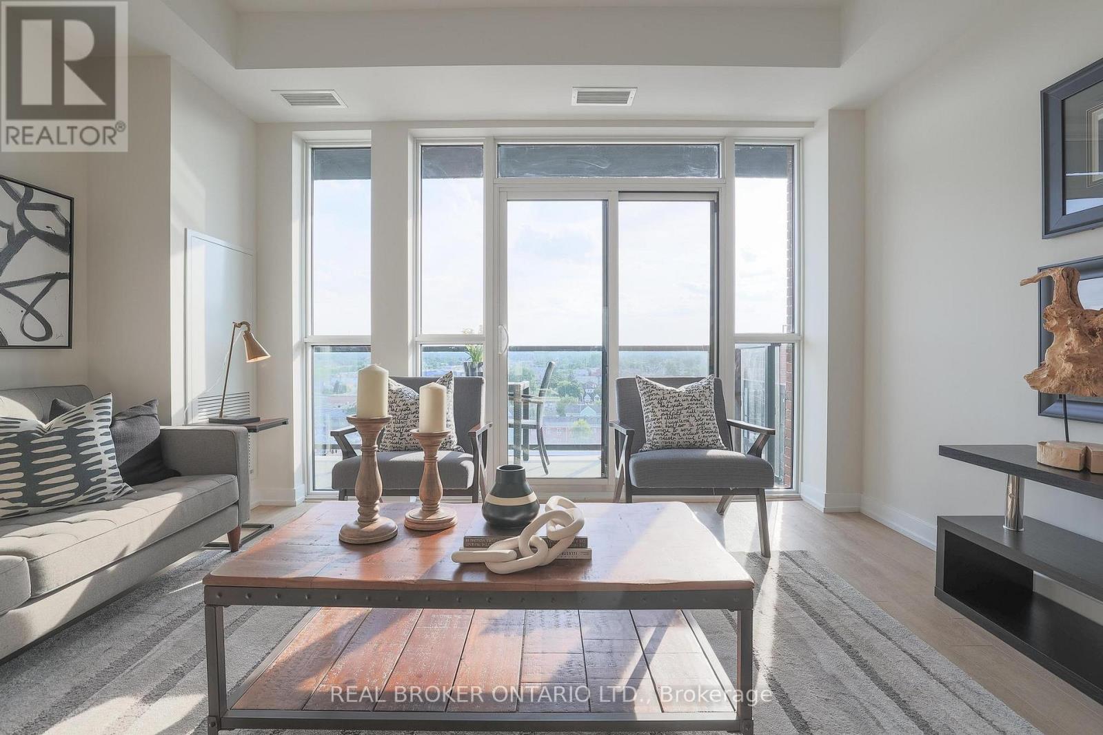 915 - 2300 St Clair Avenue W, Toronto, Ontario  M6N 0B3 - Photo 12 - W13002506