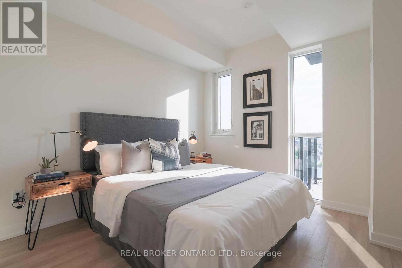 915 - 2300 St Clair Avenue W, Toronto, Ontario  M6N 0B3 - Photo 14 - W13002506