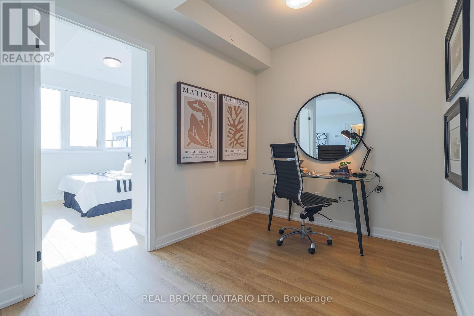 915 - 2300 St Clair Avenue W, Toronto, Ontario  M6N 0B3 - Photo 18 - W13002506