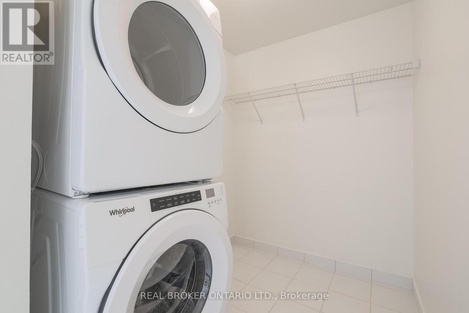 915 - 2300 St Clair Avenue W, Toronto, Ontario  M6N 0B3 - Photo 27 - W13002506