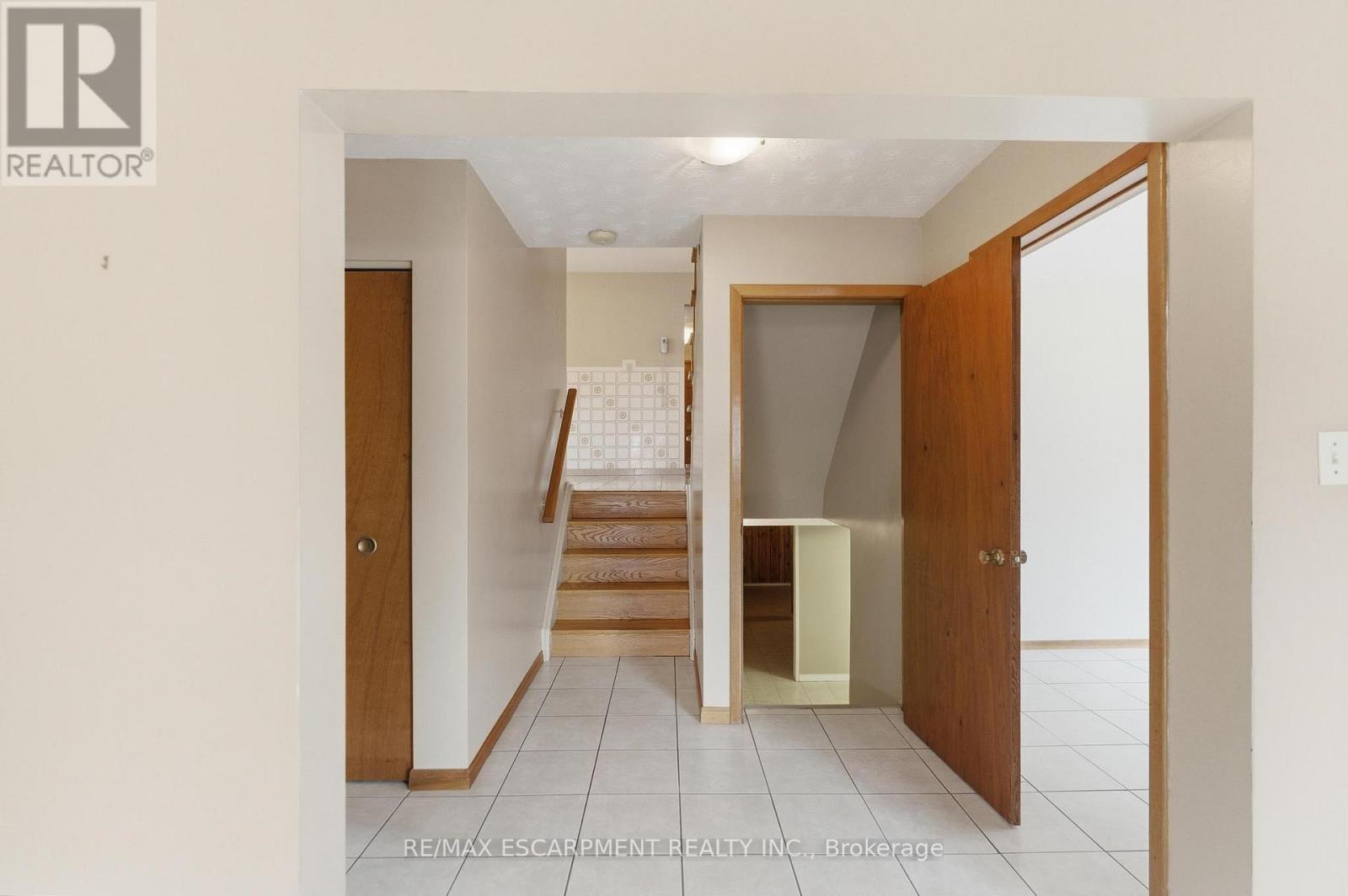 26 Adorn Court, Hamilton, Ontario  L8E 3N2 - Photo 20 - X13002414