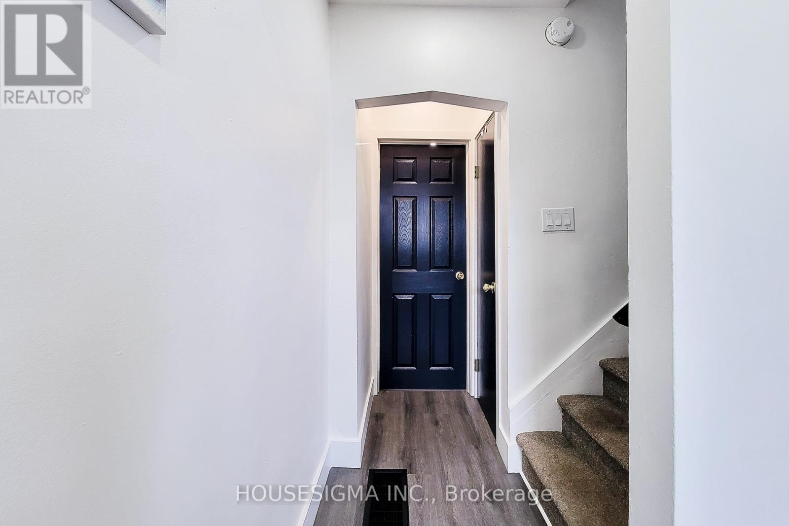 5 Martha Street, Hamilton, Ontario  L8H 2B7 - Photo 14 - X13002440