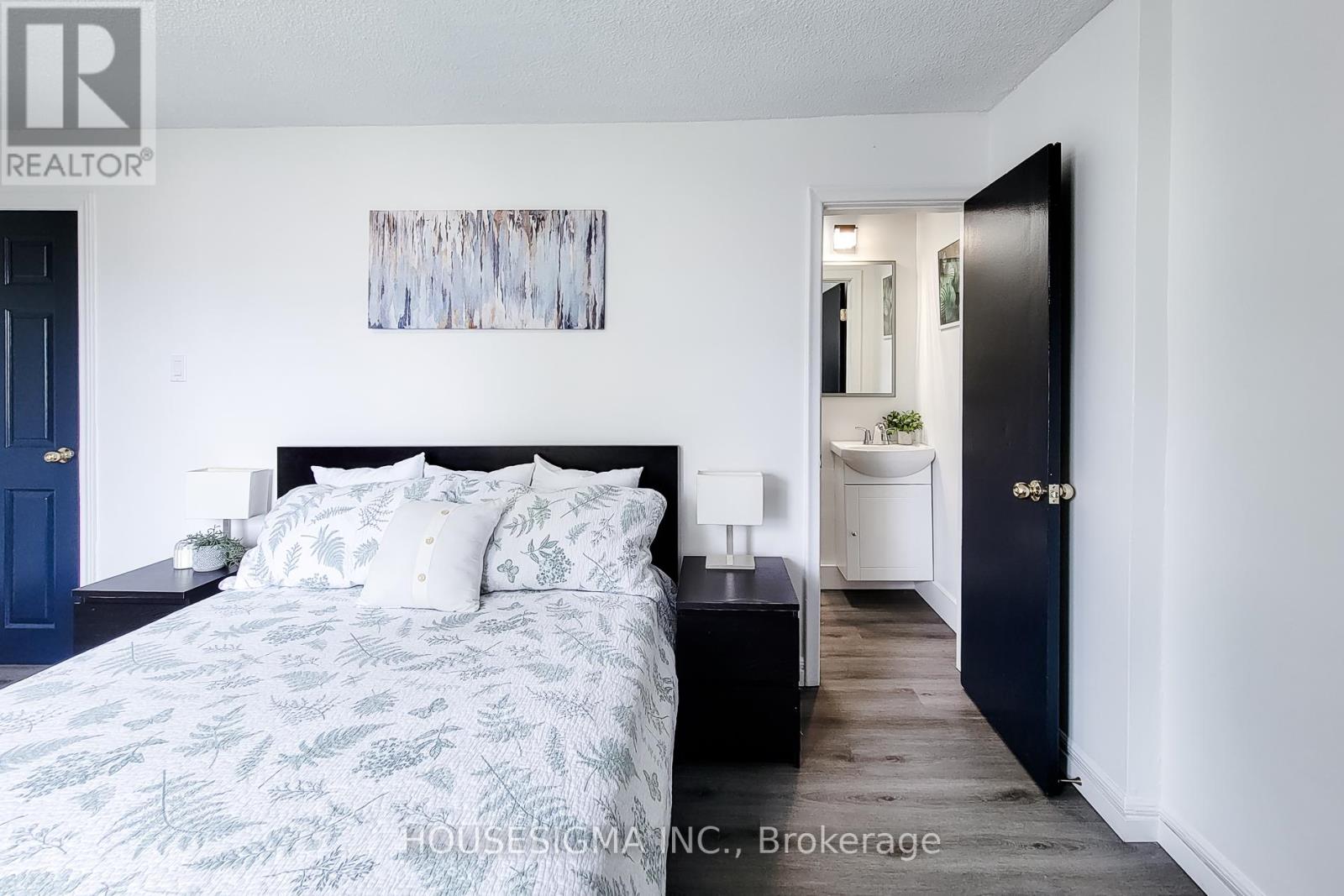 5 Martha Street, Hamilton, Ontario  L8H 2B7 - Photo 19 - X13002440