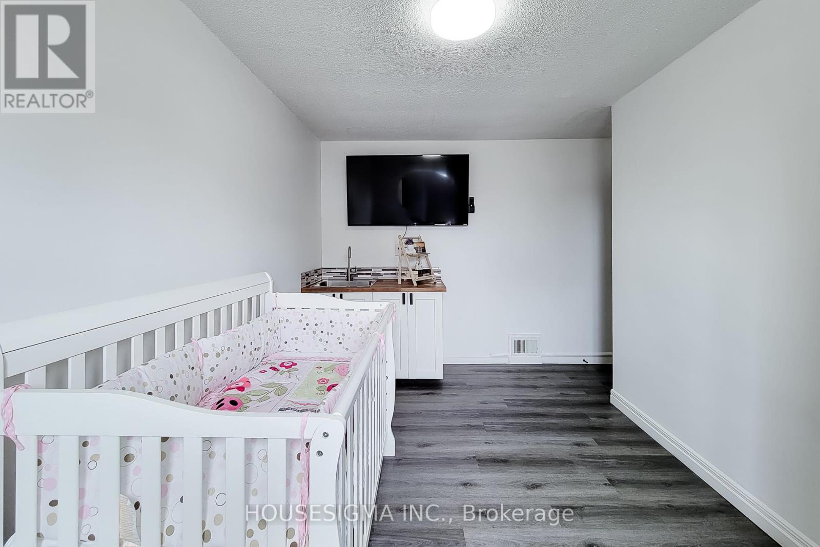 5 Martha Street, Hamilton, Ontario  L8H 2B7 - Photo 24 - X13002440