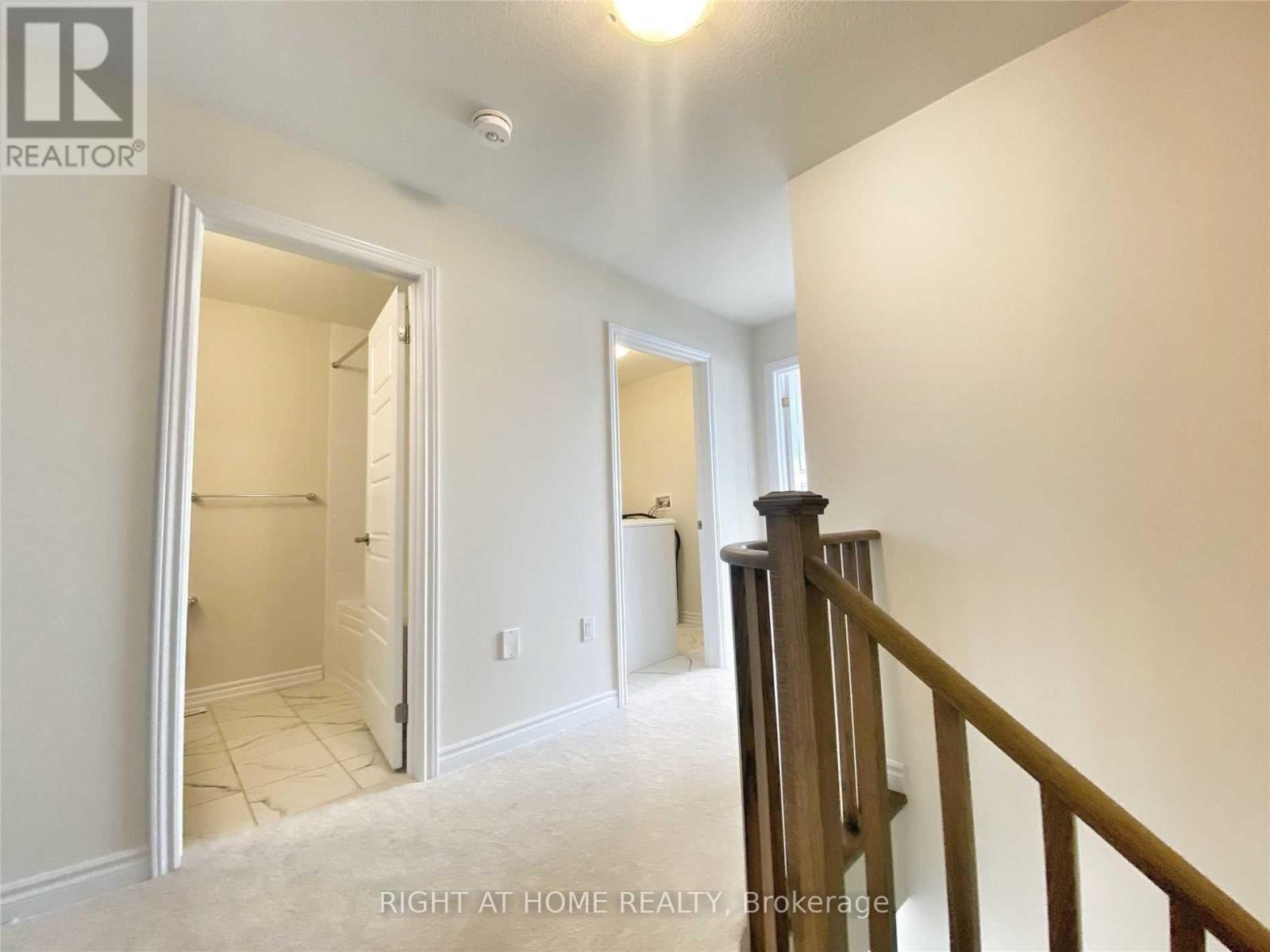 242 Explorer Way, Thorold, Ontario  L2V 0K2 - Photo 10 - X13002456