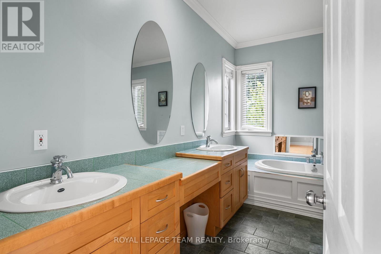 4310 Armitage Avenue, Ottawa, Ontario  K0A 1T0 - Photo 20 - X12829686