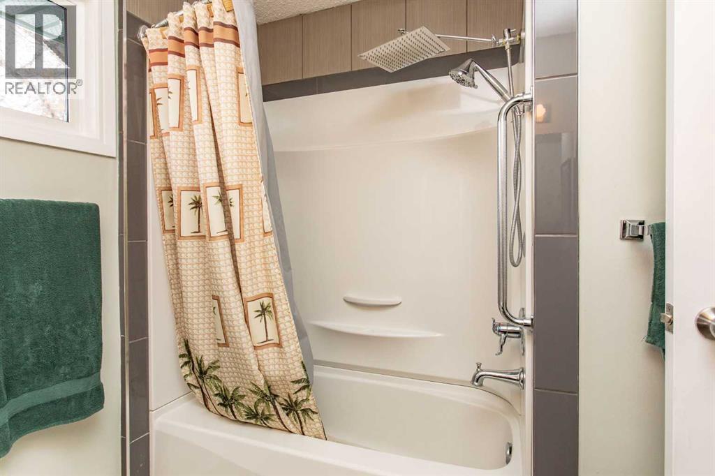 10 Patterson Crescent, Red Deer, Alberta  T4P 1J5 - Photo 17 - A2290413