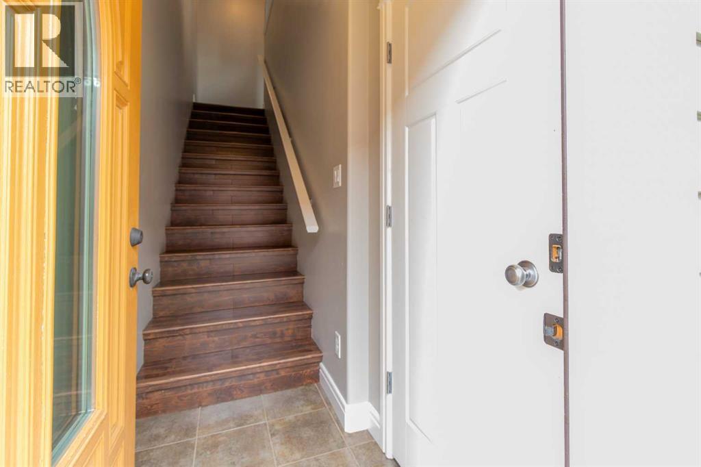 8, 895 Mount Sundance Manor W, Lethbridge, Alberta  T1J 1X7 - Photo 9 - A2291396