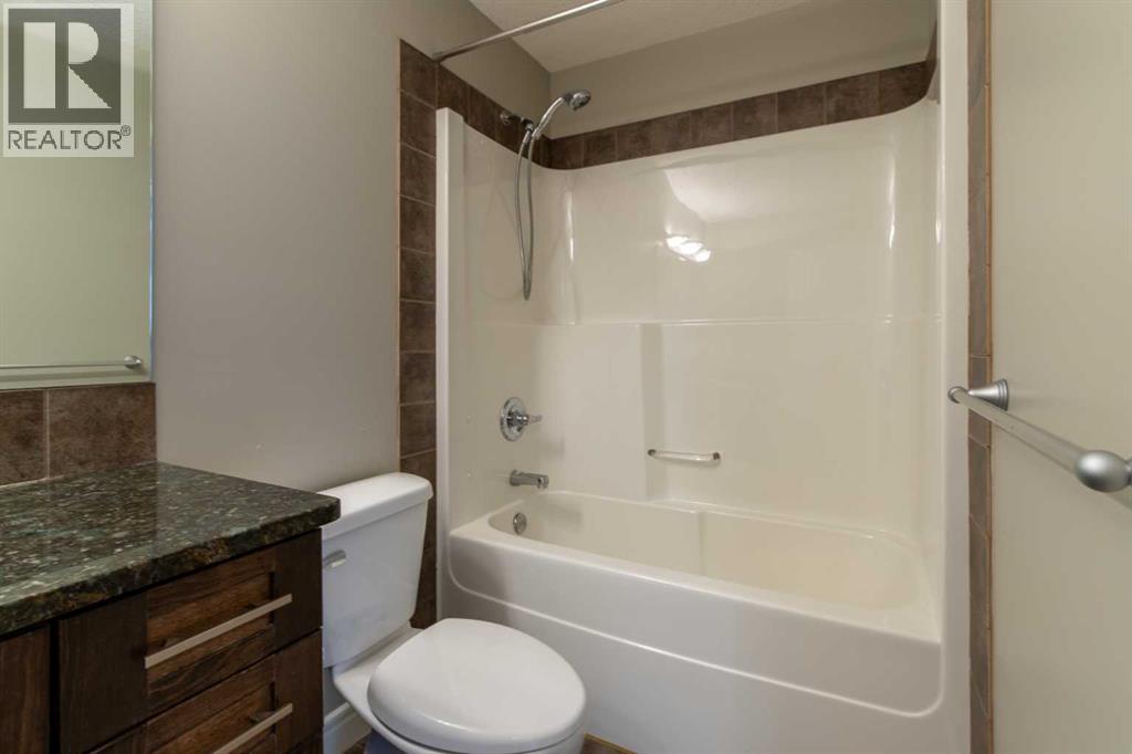 8, 895 Mount Sundance Manor W, Lethbridge, Alberta  T1J 1X7 - Photo 30 - A2291396