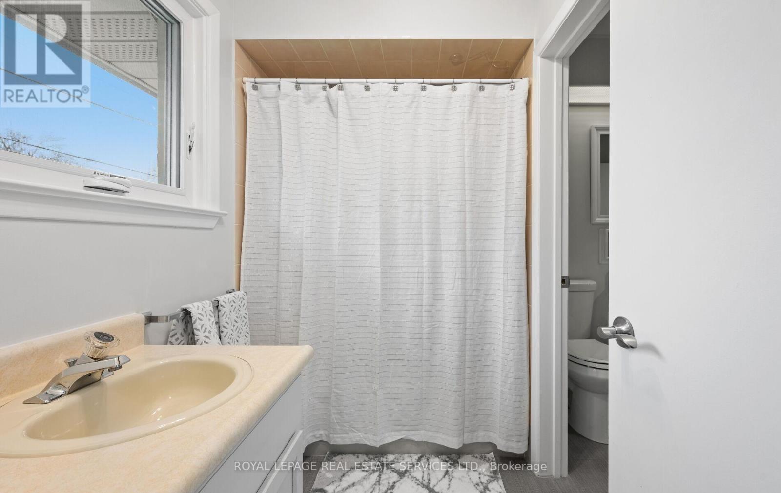 22 Arbroath Crescent, Toronto, Ontario  M9C 2T1 - Photo 20 - W13000200