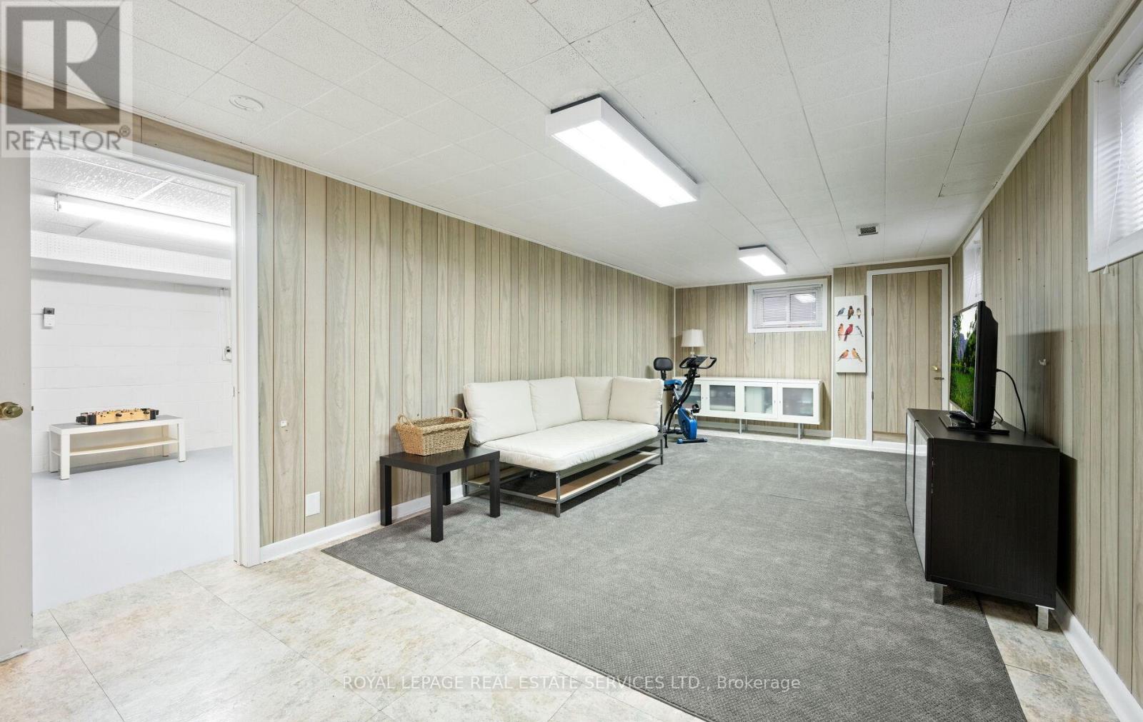 22 Arbroath Crescent, Toronto, Ontario  M9C 2T1 - Photo 32 - W13000200