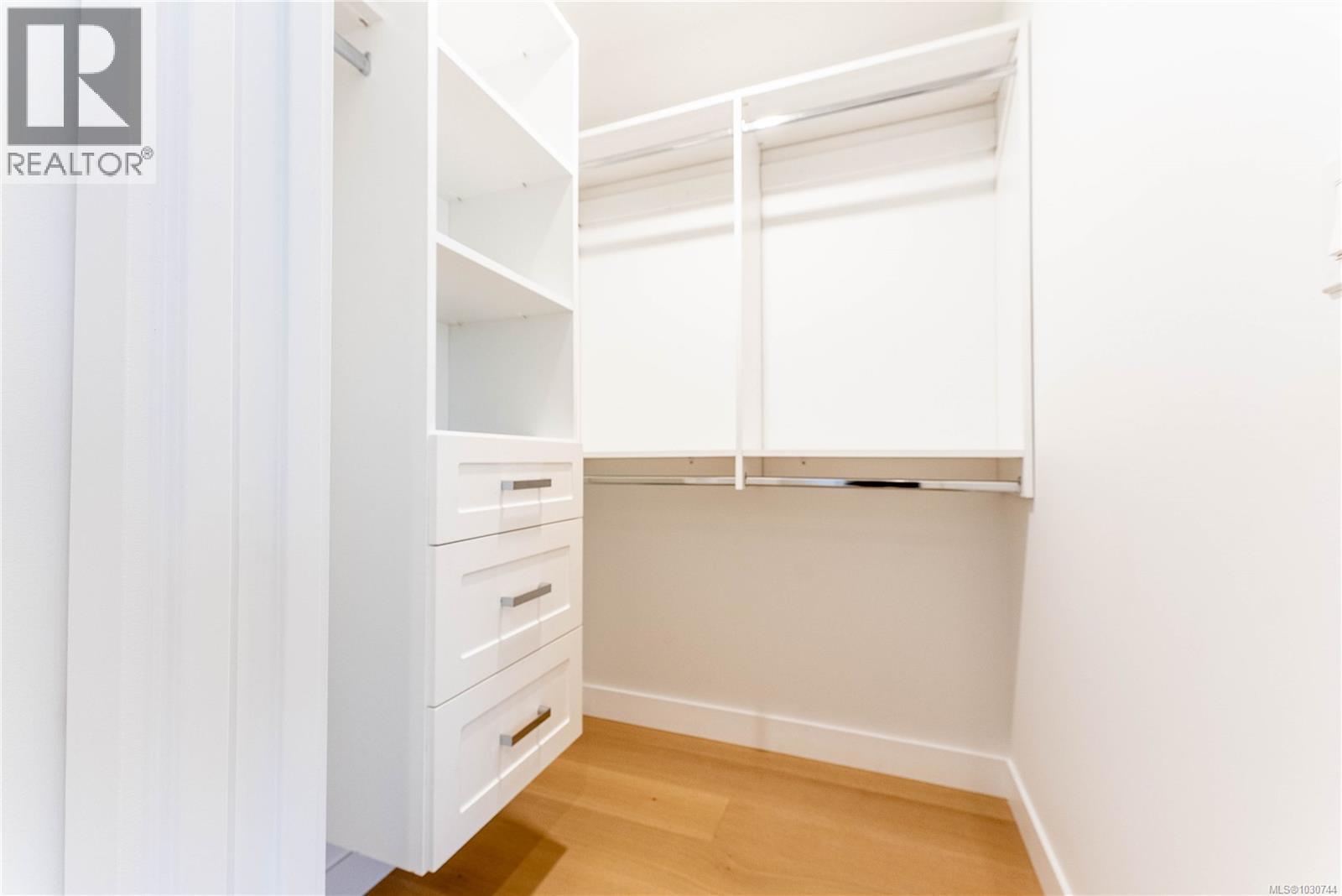 U8 3907 Cedar Hill Rd, Saanich, British Columbia  V8P 3Z8 - Photo 20 - 1030744