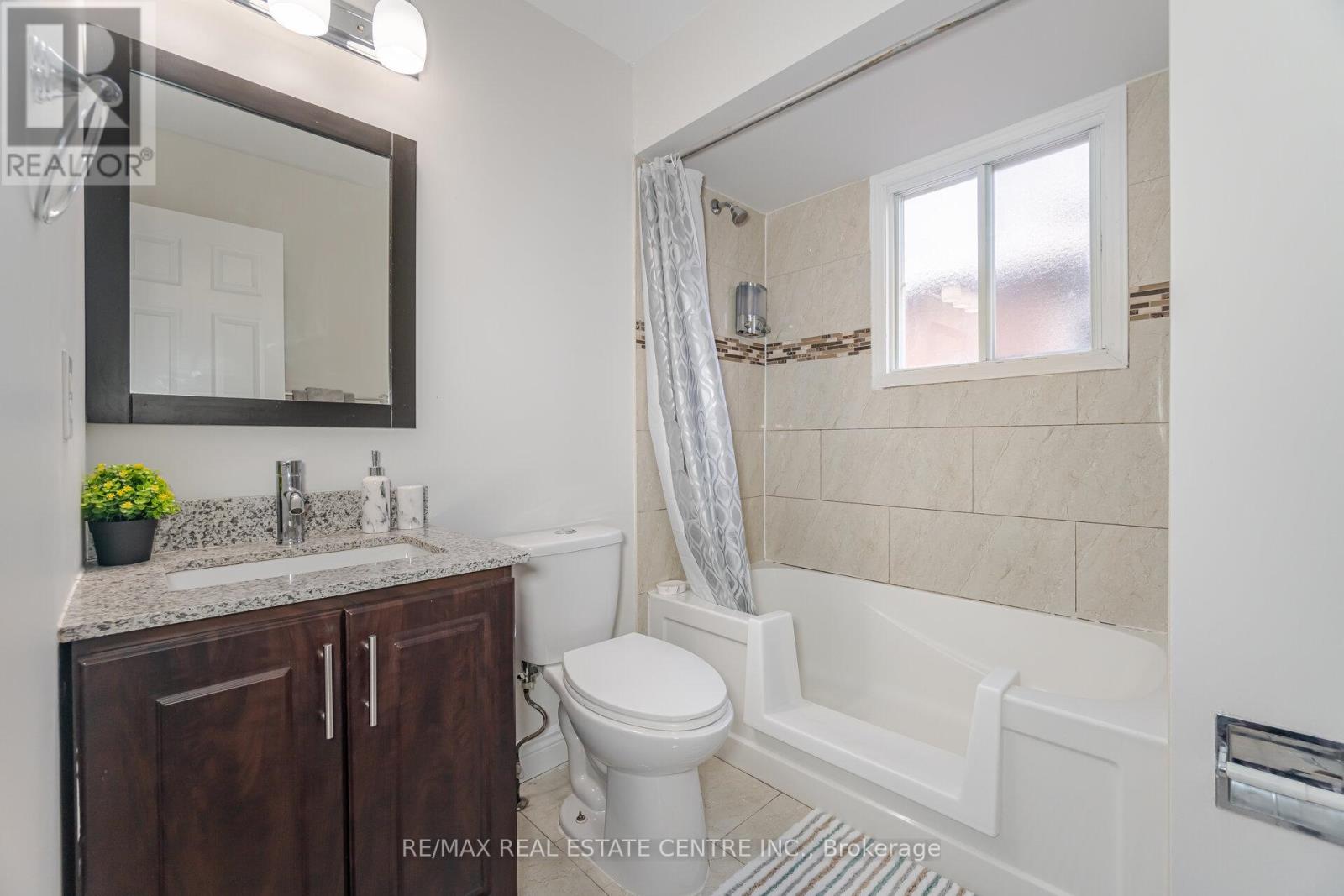 48 Cortez Court, Brampton, Ontario  L6X 3Y9 - Photo 36 - W13002378