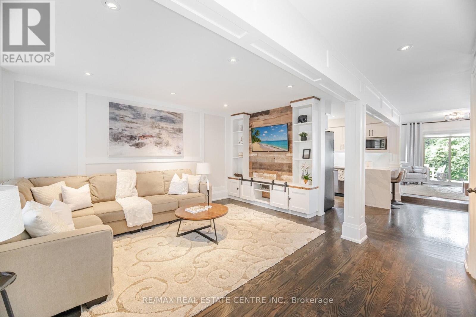 Upper - 680 Driftcurrent Drive, Mississauga, Ontario  L4Z 3Z4 - Photo 2 - W13002544