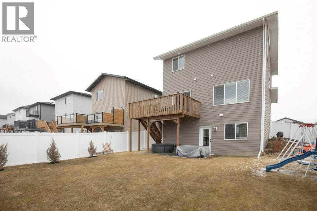 14 Thayer Close, Red Deer, Alberta  T4P 0W7 - Photo 2 - A2298876