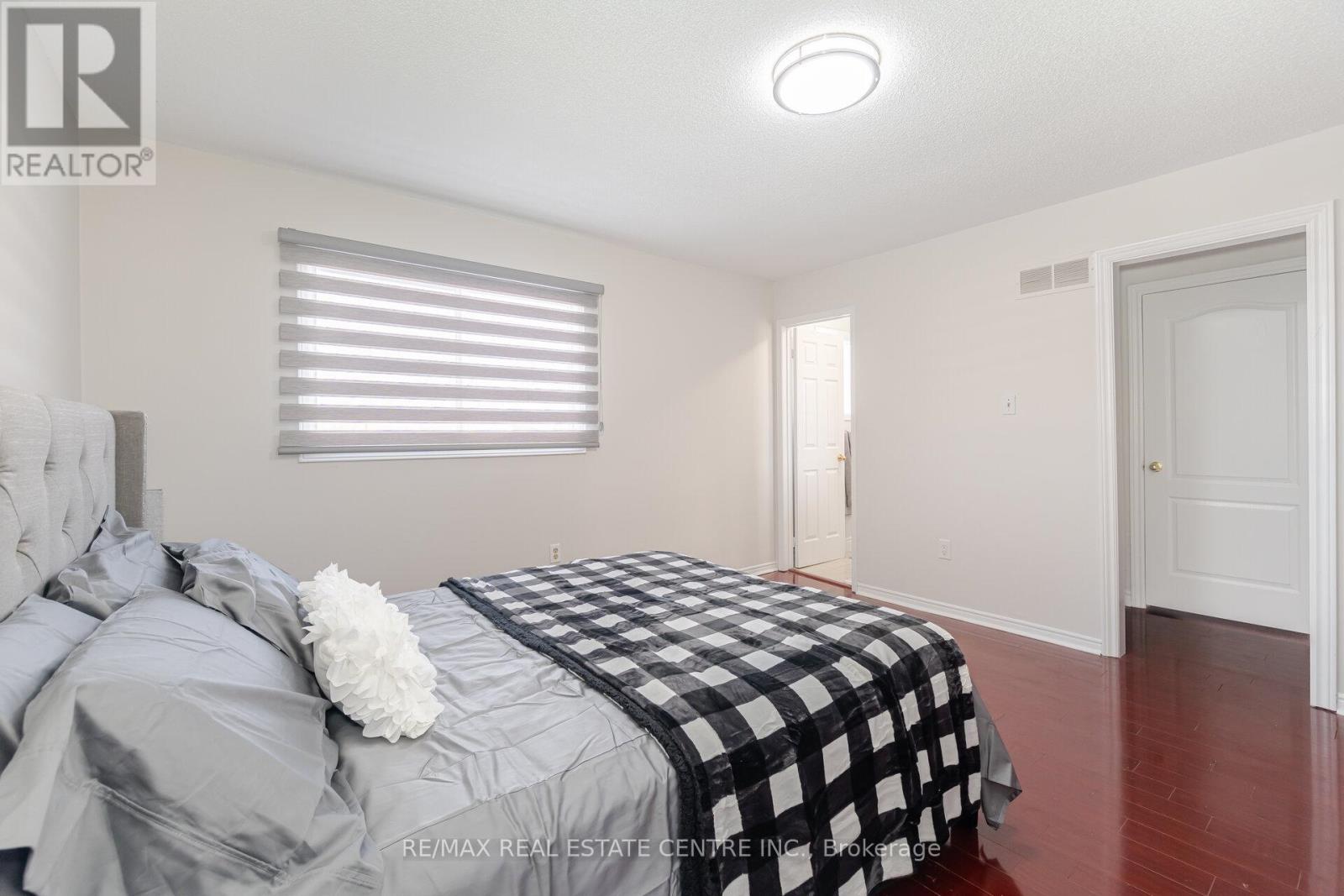 48 Cortez Court, Brampton, Ontario  L6X 3Y9 - Photo 29 - W13002378