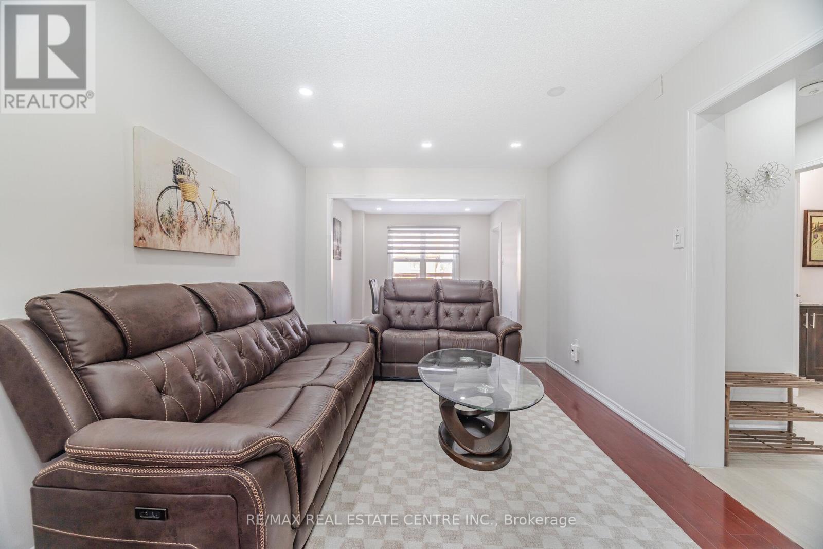 48 Cortez Court, Brampton, Ontario  L6X 3Y9 - Photo 18 - W13002378