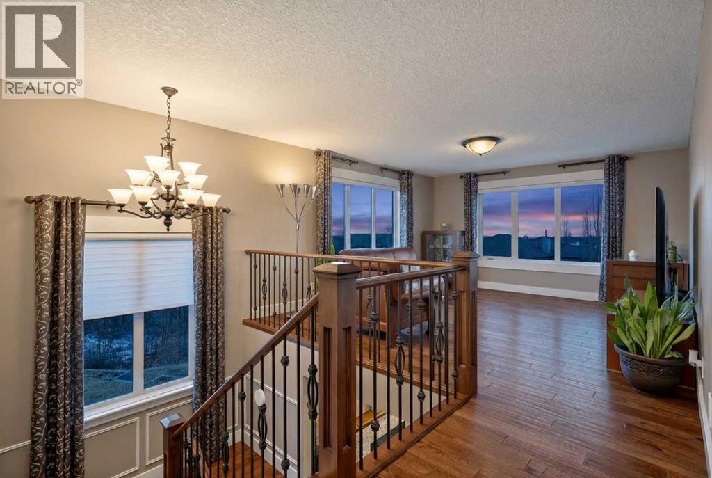 72 Rockcliff Grove Nw, Calgary, Alberta  T3G 0C8 - Photo 12 - A2281332