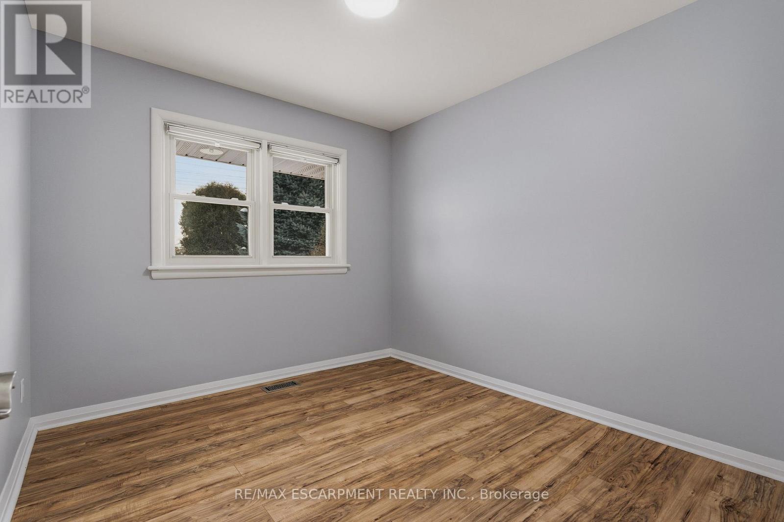 20 Shirley Street, Hamilton, Ontario  L9H 4S3 - Photo 25 - X12779770