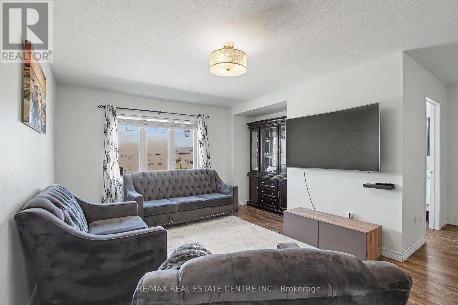 60 Postmaster Drive, Kitchener, Ontario  N2R 0J2 - Photo 16 - X12986498