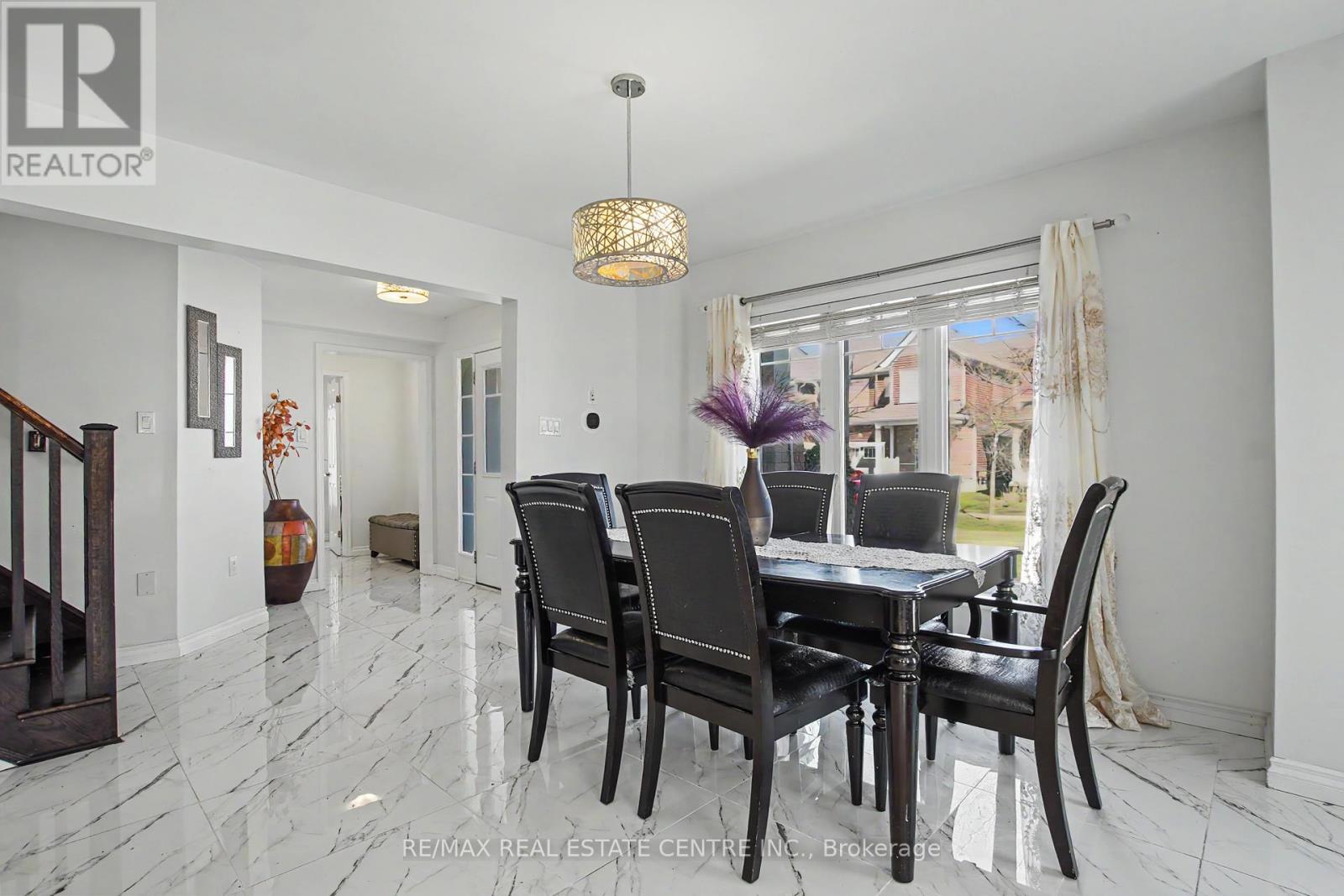 60 Postmaster Drive, Kitchener, Ontario  N2R 0J2 - Photo 7 - X12986498