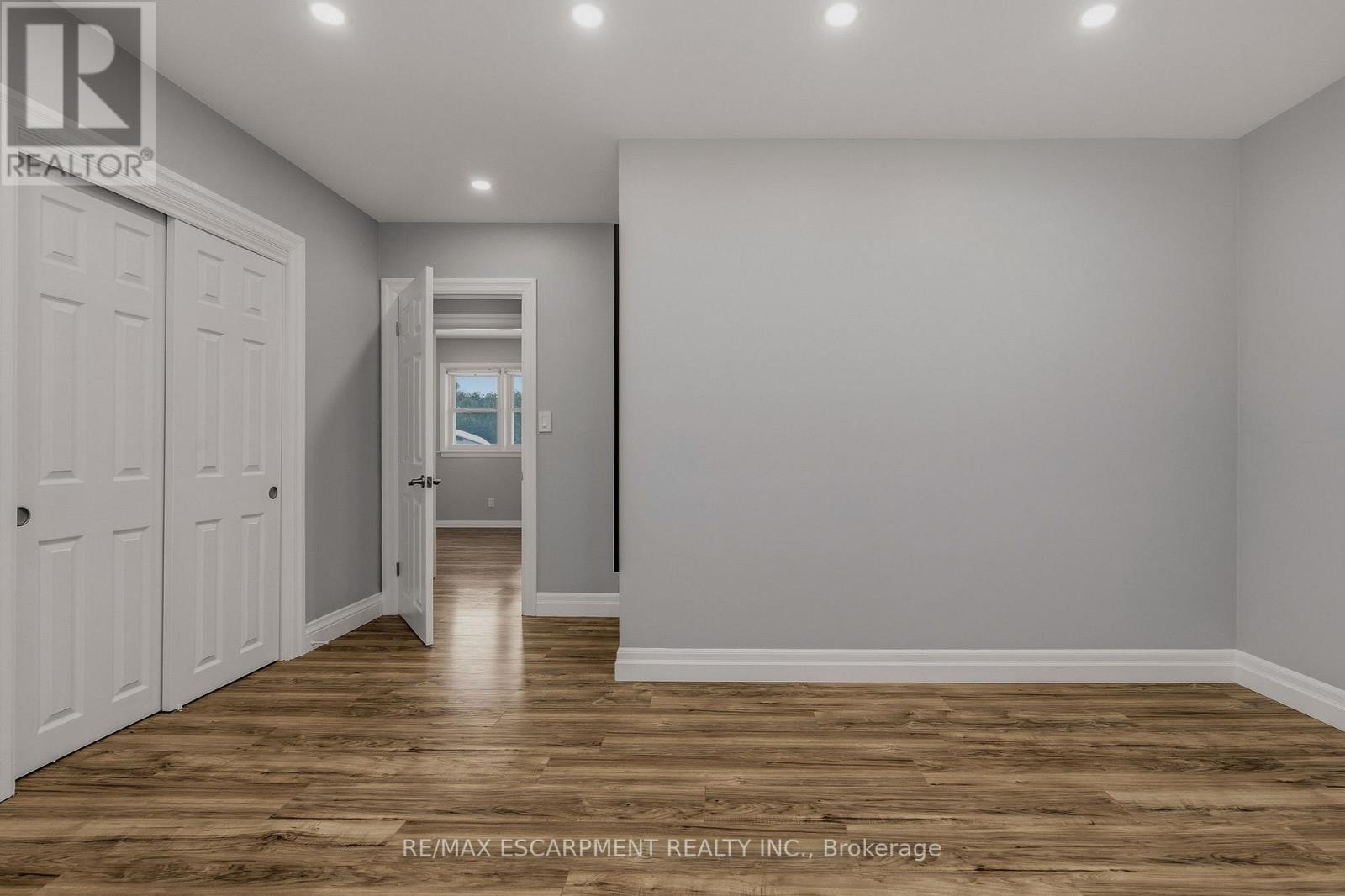 20 Shirley Street, Hamilton, Ontario  L9H 4S3 - Photo 28 - X12779770