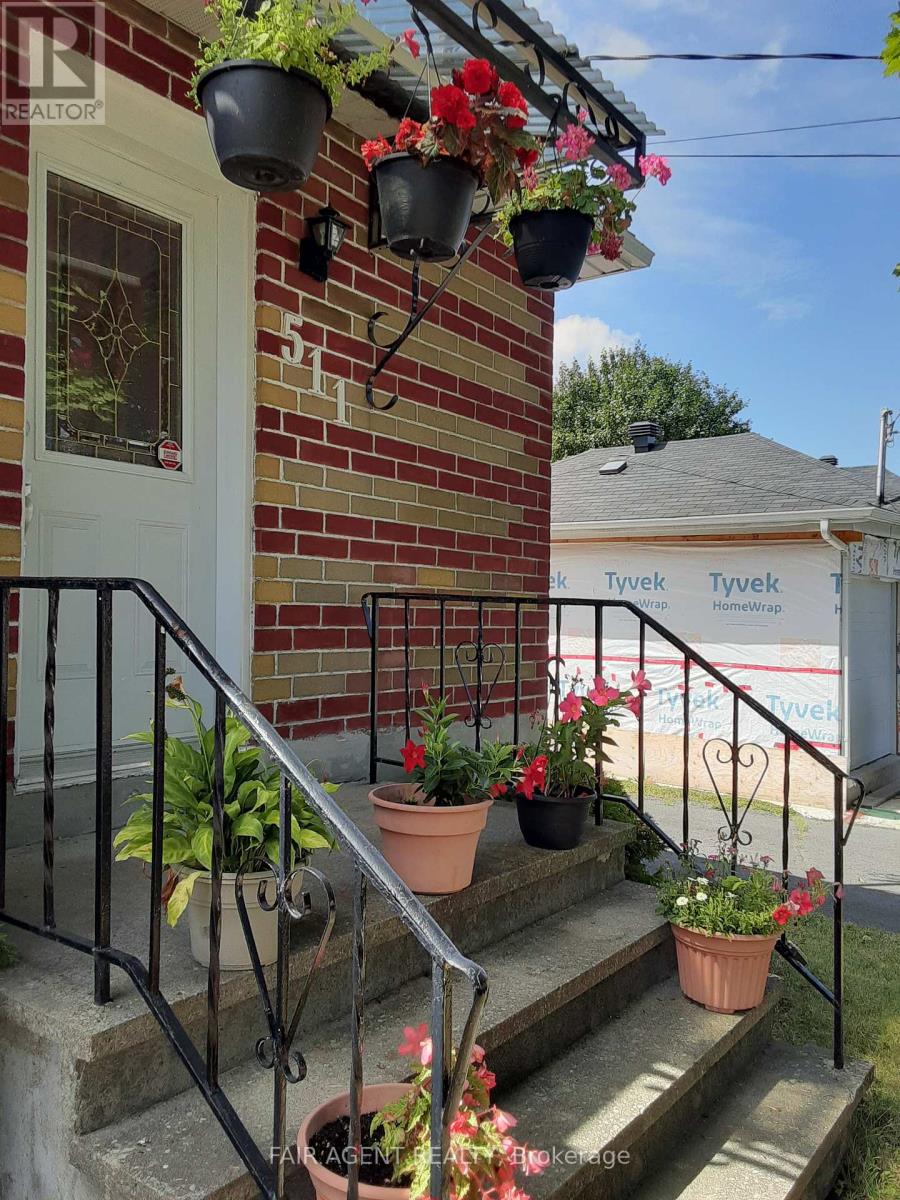 511 St. Felix Street, Cornwall, Ontario  K6H 5B2 - Photo 3 - X13002608