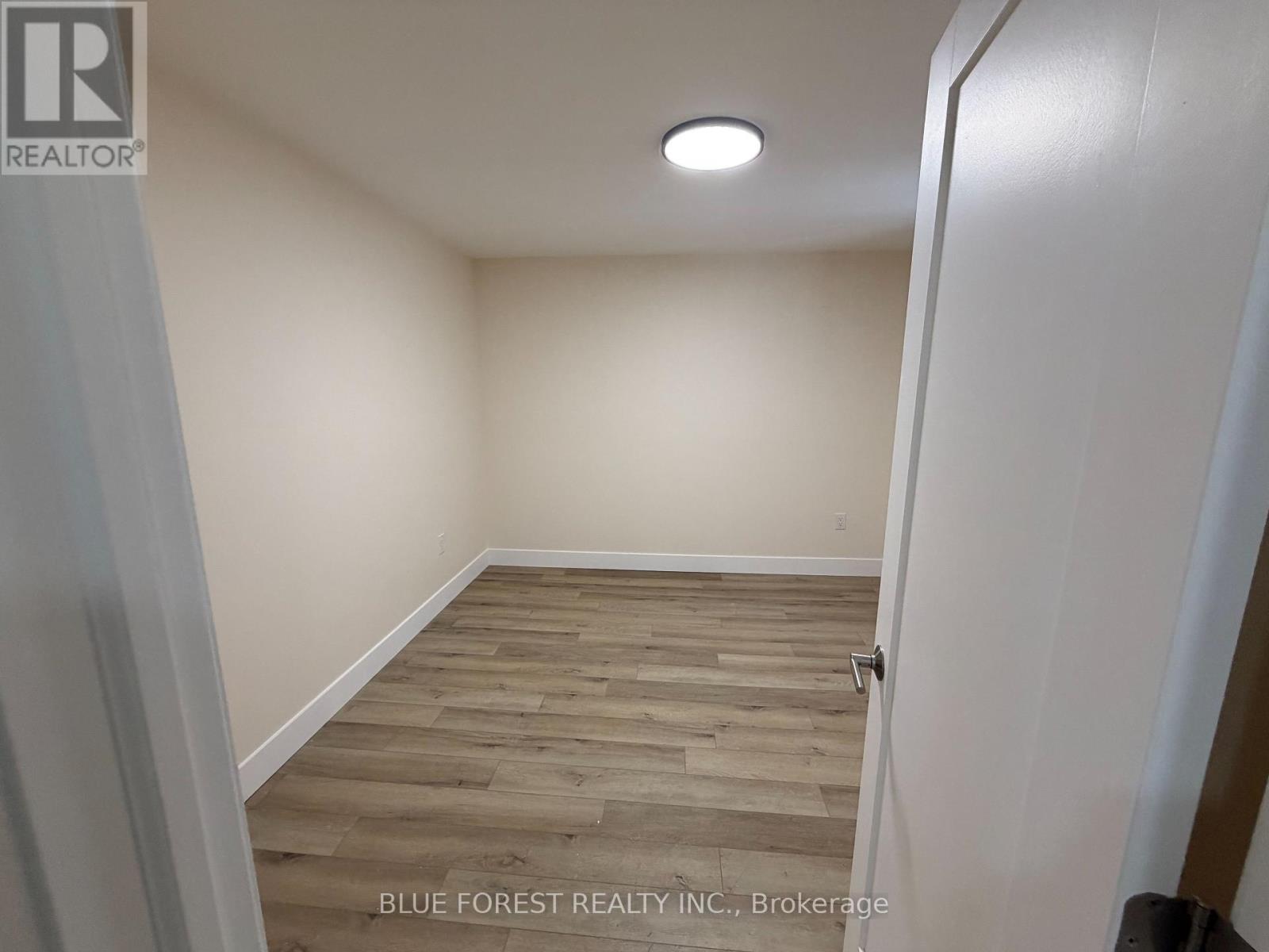 Lower - 370 Jonathan Street, London South, Ontario  N5Z 5C8 - Photo 9 - X13002644