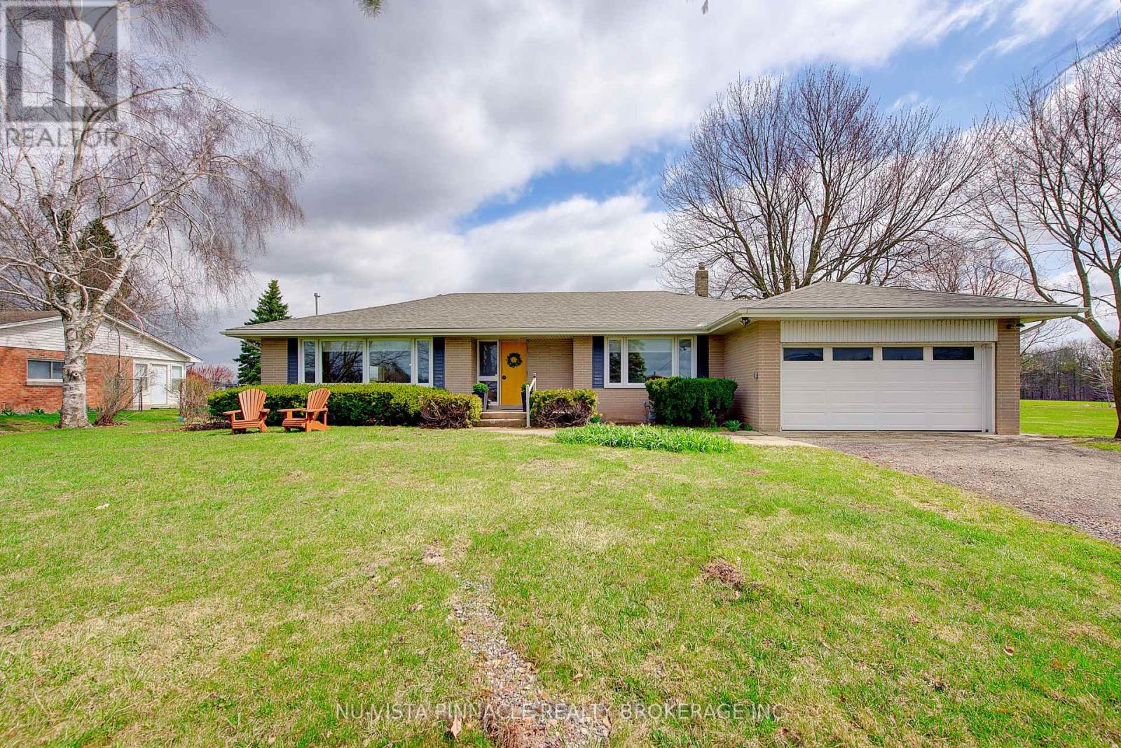 21752 Richmond Street, Middlesex Centre, Ontario  N5X 4B2 - Photo 2 - X13002698