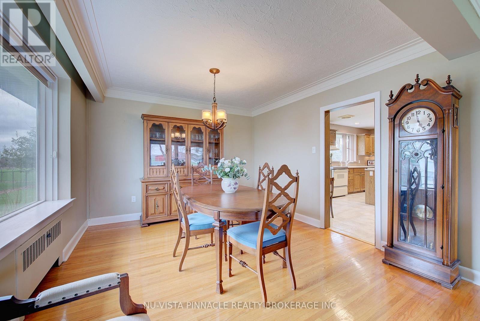 21752 Richmond Street, Middlesex Centre, Ontario  N5X 4B2 - Photo 9 - X13002698