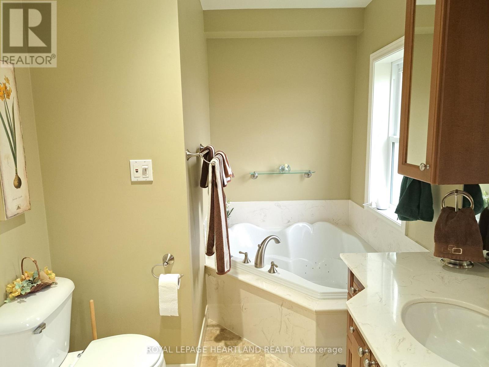 39132 Mount Carmel Drive, South Huron, Ontario  N0M 1M0 - Photo 15 - X13002738