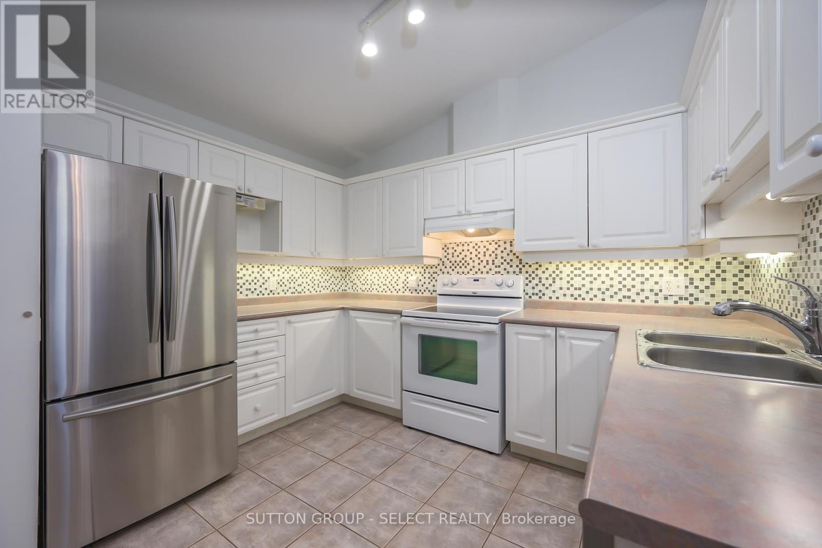 10 - 1241 Beaverbrook Avenue, London North, Ontario  N6H 5P1 - Photo 9 - X13002756