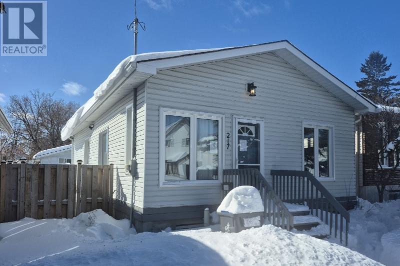217 Angus ST, Thunder Bay, Ontario