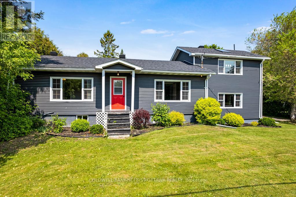 352 Highway 15, Rideau Lakes, Ontario  K7A 0E5 - Photo 1 - X13002588