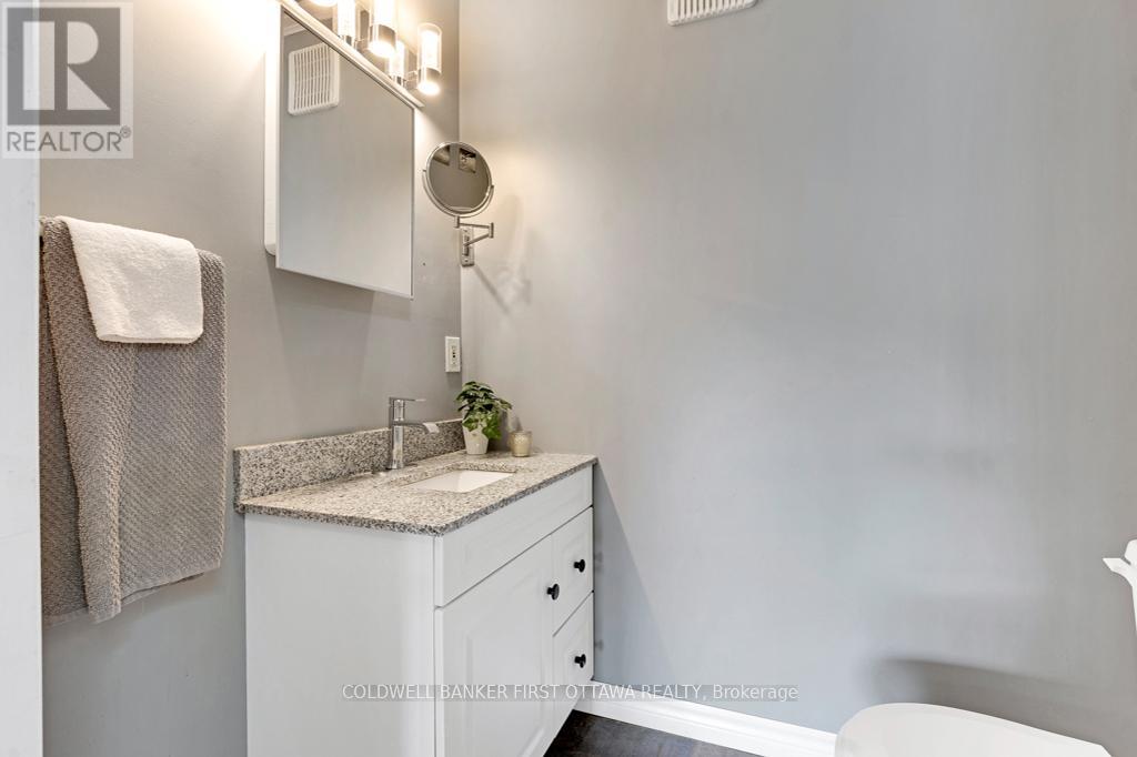 352 Highway 15, Rideau Lakes, Ontario  K7A 0E5 - Photo 22 - X13002588