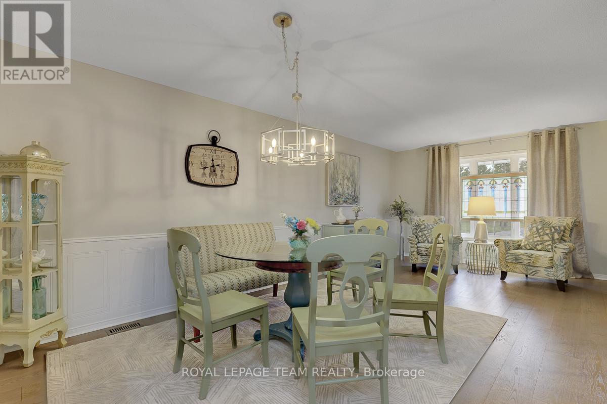 191 Cresthaven Drive, Ottawa, Ontario  K2G 6Y2 - Photo 6 - X13002700