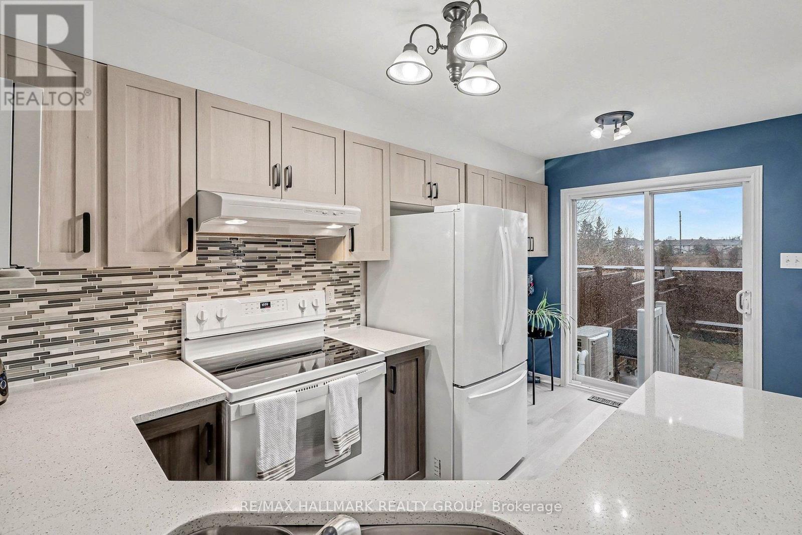 111 Ludlowe Street, Ottawa, Ontario  K4A 5C2 - Photo 12 - X13002832