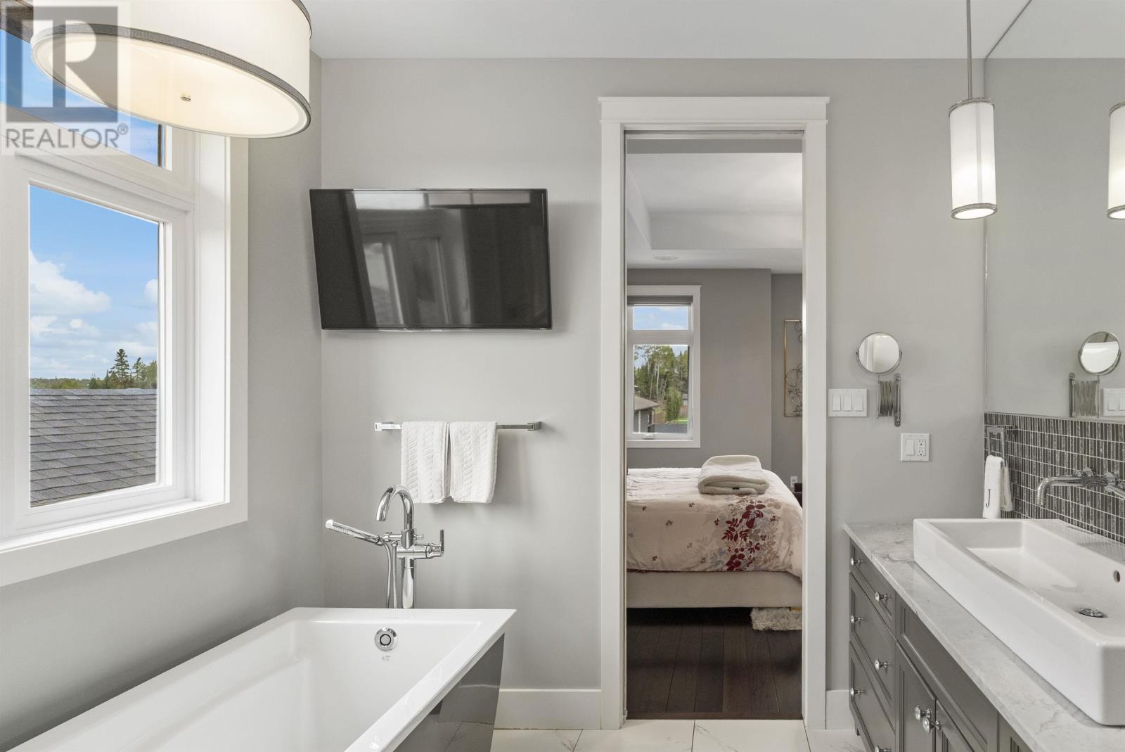 197 Sunflower St, Thunder Bay, Ontario  P7G 2L9 - Photo 24 - TB2600669