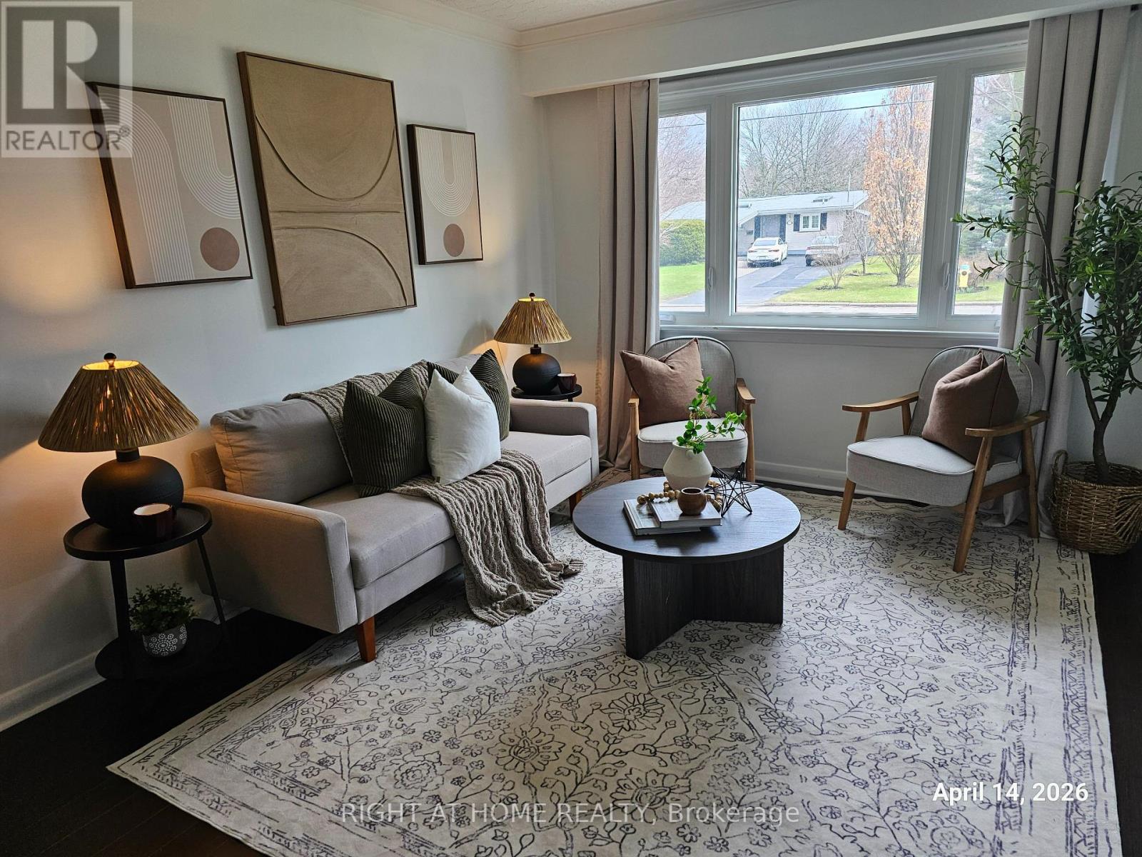 32 Muir Drive, Toronto, Ontario  M1M 3B4 - Photo 3 - E12997598