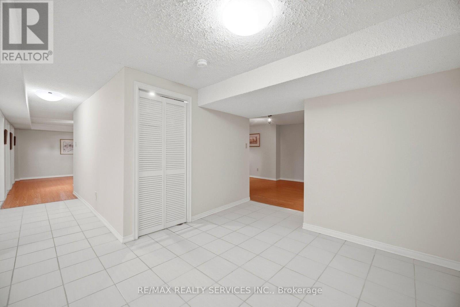 23 Newbury Crescent, Brampton, Ontario  L6S 5M3 - Photo 42 - W12993438