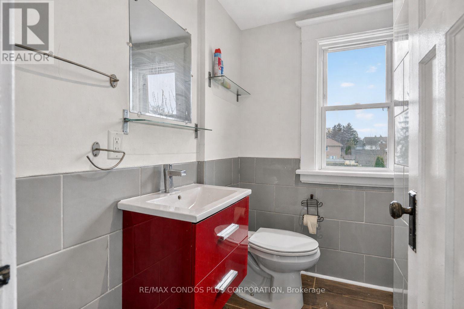 5070 Third Avenue, Niagara Falls, Ontario  L2E 4M1 - Photo 12 - X12991256