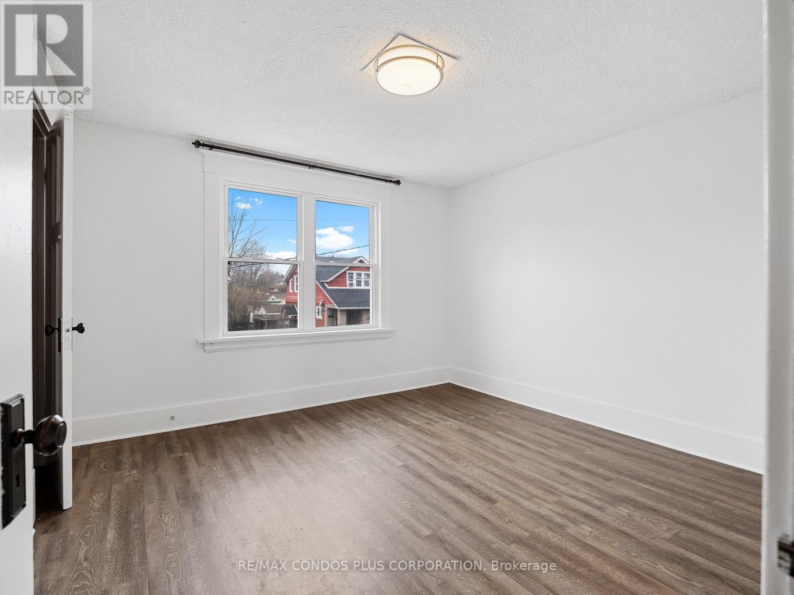 5070 Third Avenue, Niagara Falls, Ontario  L2E 4M1 - Photo 19 - X12991256