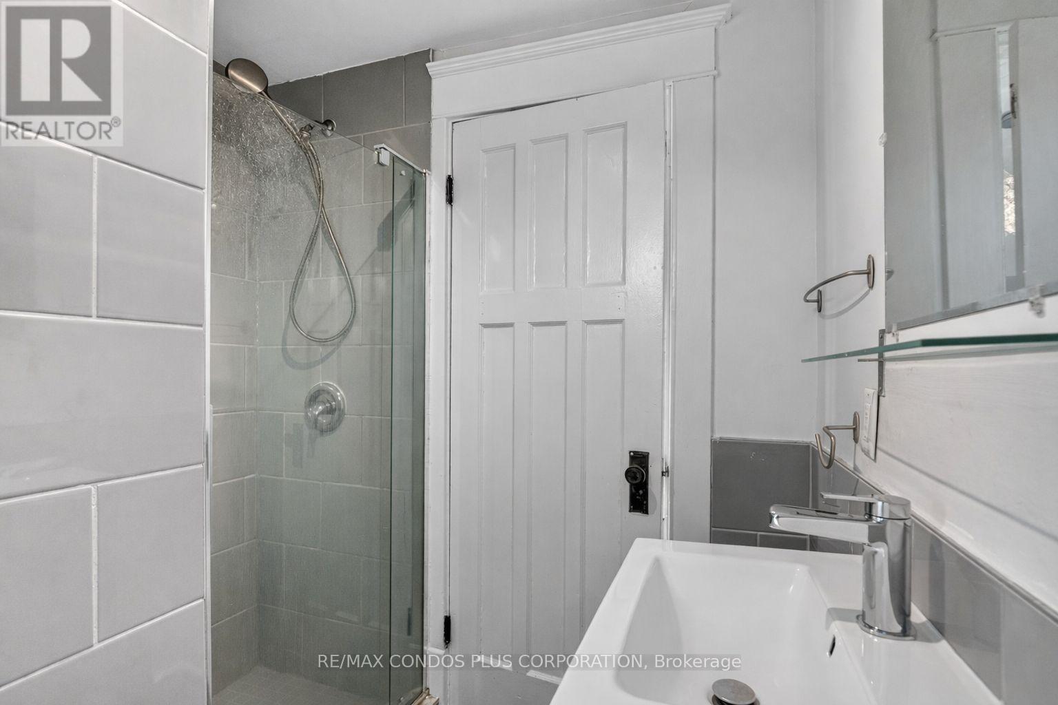 5070 Third Avenue, Niagara Falls, Ontario  L2E 4M1 - Photo 13 - X12991256